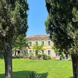villa-toscane-atelier-dartistes-et-bb-a-15mn-de-la.midi-pyreneeshotels.com/